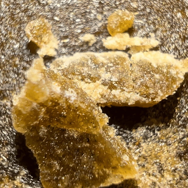 💎 Dark Crystal – 80% CBD